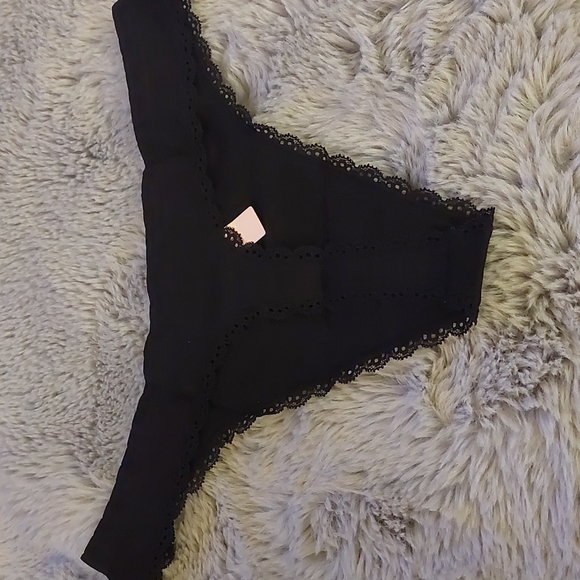 Vs Thong - Picture 2 of 3